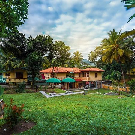Mahaweli View Bungalow Kandy Exteriör bild