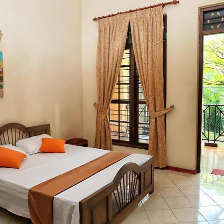 Mahaweli View Bungalow Kandy Exteriör bild